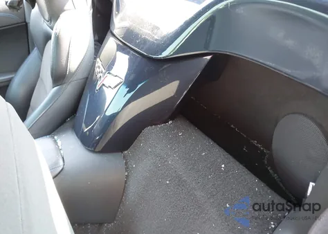 2013 Chevrolet Corvette 427 из США, поврежденный, VIN 1G1YZ3DEXD5701159